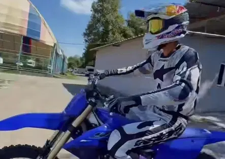MOTOGP 2026. Dalla MotoGP al motocross: Toprak Razgatlioglu rispolvera la 450