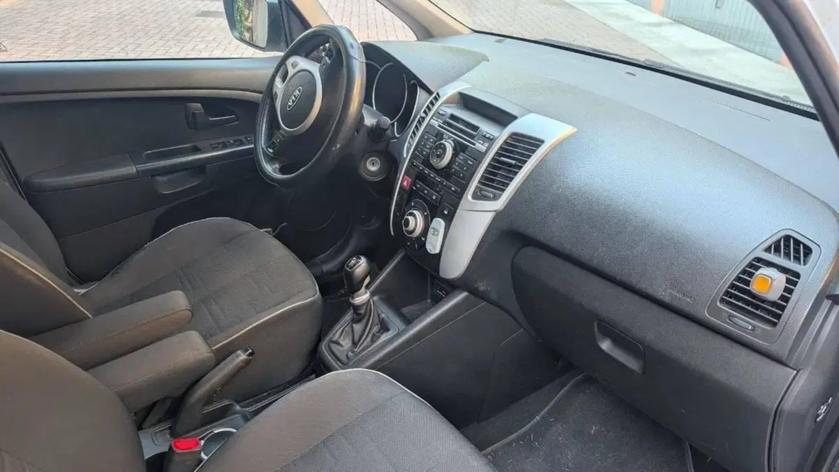 Kia Venga usata a Pordenone (5)