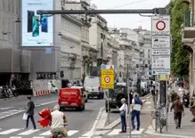 Multe ZTL e corsie preferenziali a Milano: il Comune ricorre in Cassazione contro l’annullamento di 81 sanzioni