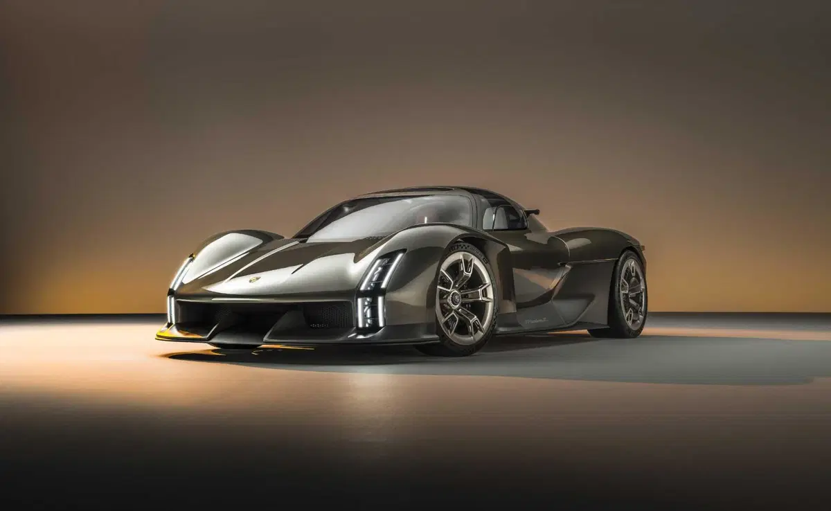 Porsche, la prossima supercar potrebbe essere una Audi che in realtà è una Lamborghini (3)
