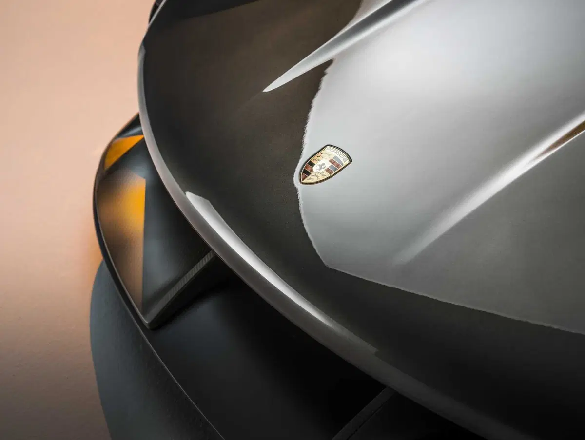 Porsche, la prossima supercar potrebbe essere una Audi che in realtà è una Lamborghini (11)