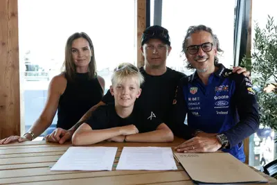 F1. Tale padre, tale figlio: Robin Räikkönen entra nel Red Bull Junior Team. L’annuncio e le parole di Kimi: 'Entusiasti di questa opportunità'