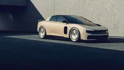 Ferrari Luce, Vossen la stravolge: cerchi forgiati e assetto ribassato