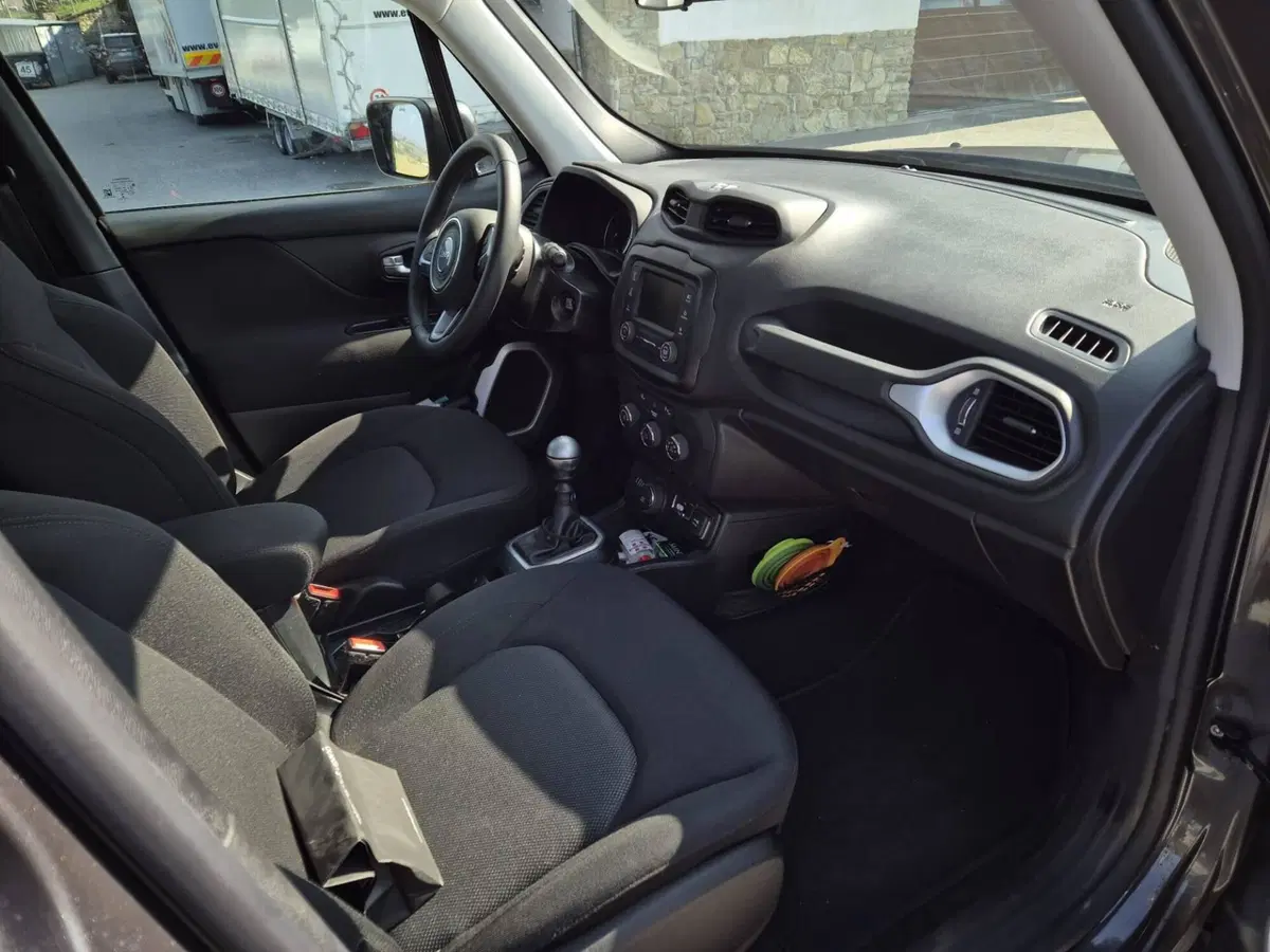 Jeep Renegade usata a Savona (4)