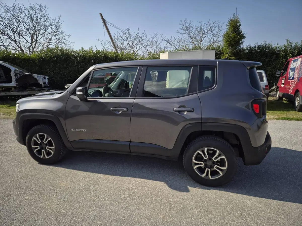 Jeep Renegade usata a Savona (3)