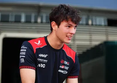 F1. Il motore Ferrari? Meglio l'aggiornamento aerodinamico di Haas: la verità di Bearman a Madrid. E poi la rivelazione su Hamilton al simulatore