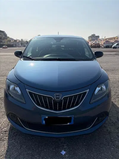 Lancia Ypsilon 1.2 69 CV 5 porte GPL Gold Plus del 2024 usata a Milano