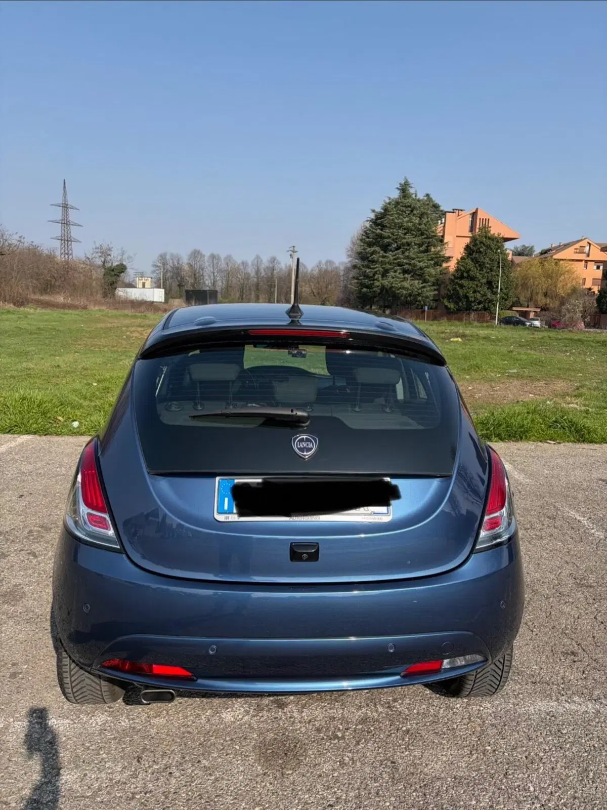 Lancia Ypsilon usata a Milano (2)