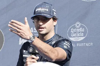 'Svegliavo mio padre alle 4 per la F1, oggi corro a casa mia': la confessione di Sainz a Madrid. E sulle questioni in casa Ferrari dice...