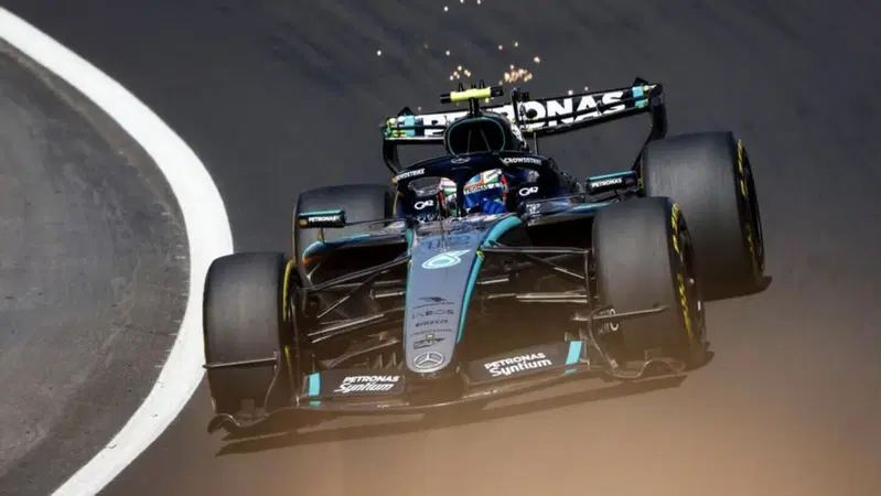 F1. Arriva in FP2 la prima bandiera rossa a Madrid: Antonelli trasforma la W17 in un bisturi sui cordoli, la Ferrari ritrova il sorriso con Leclerc