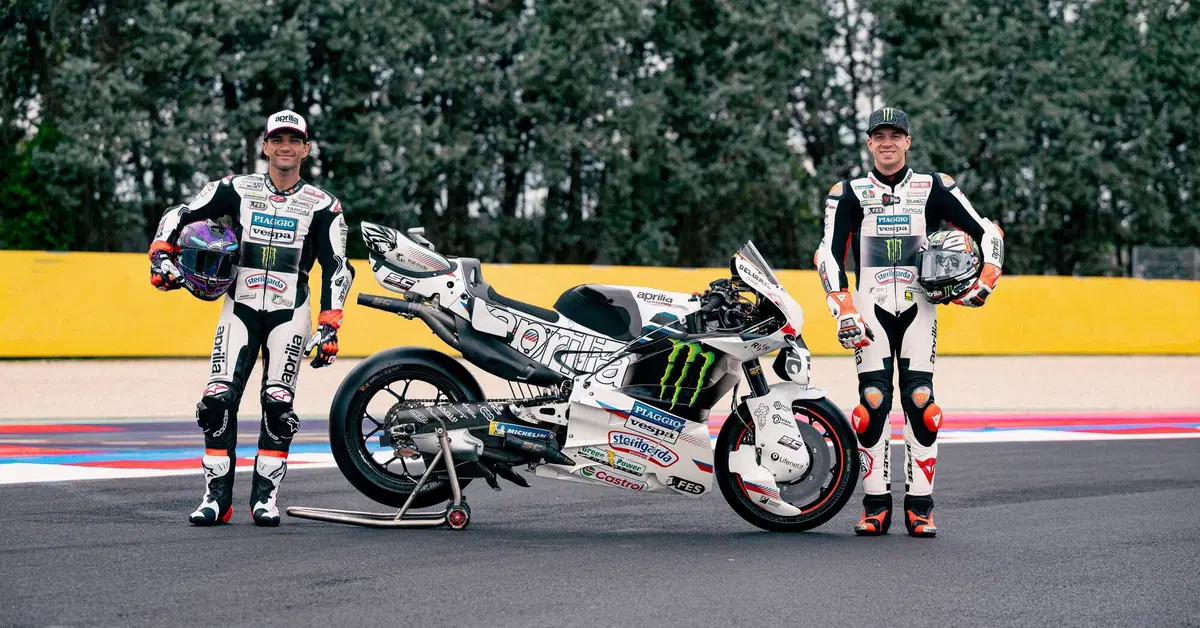 “Gilles ha fatto innamorare milioni di tifosi”: tra MotoGP e F1, Aprilia riporta in pista il mito di Villeneuve e della Vespa a Misano