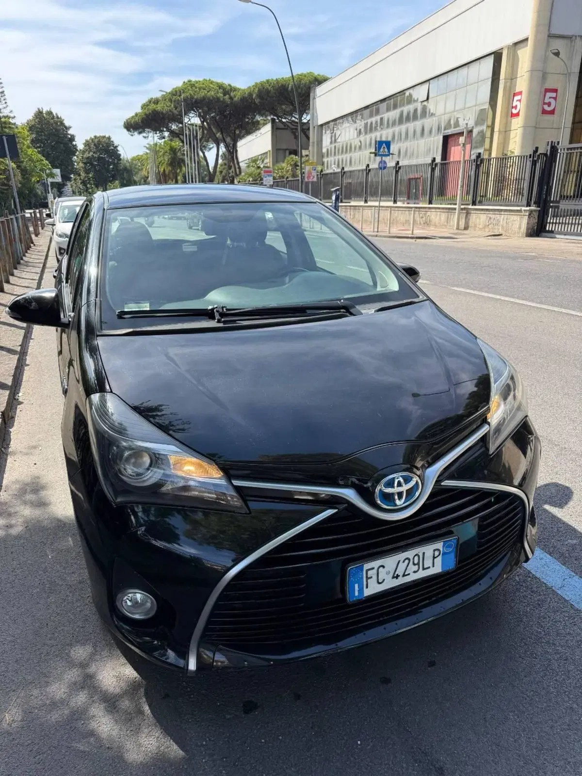Toyota Yaris usata a Napoli (3)