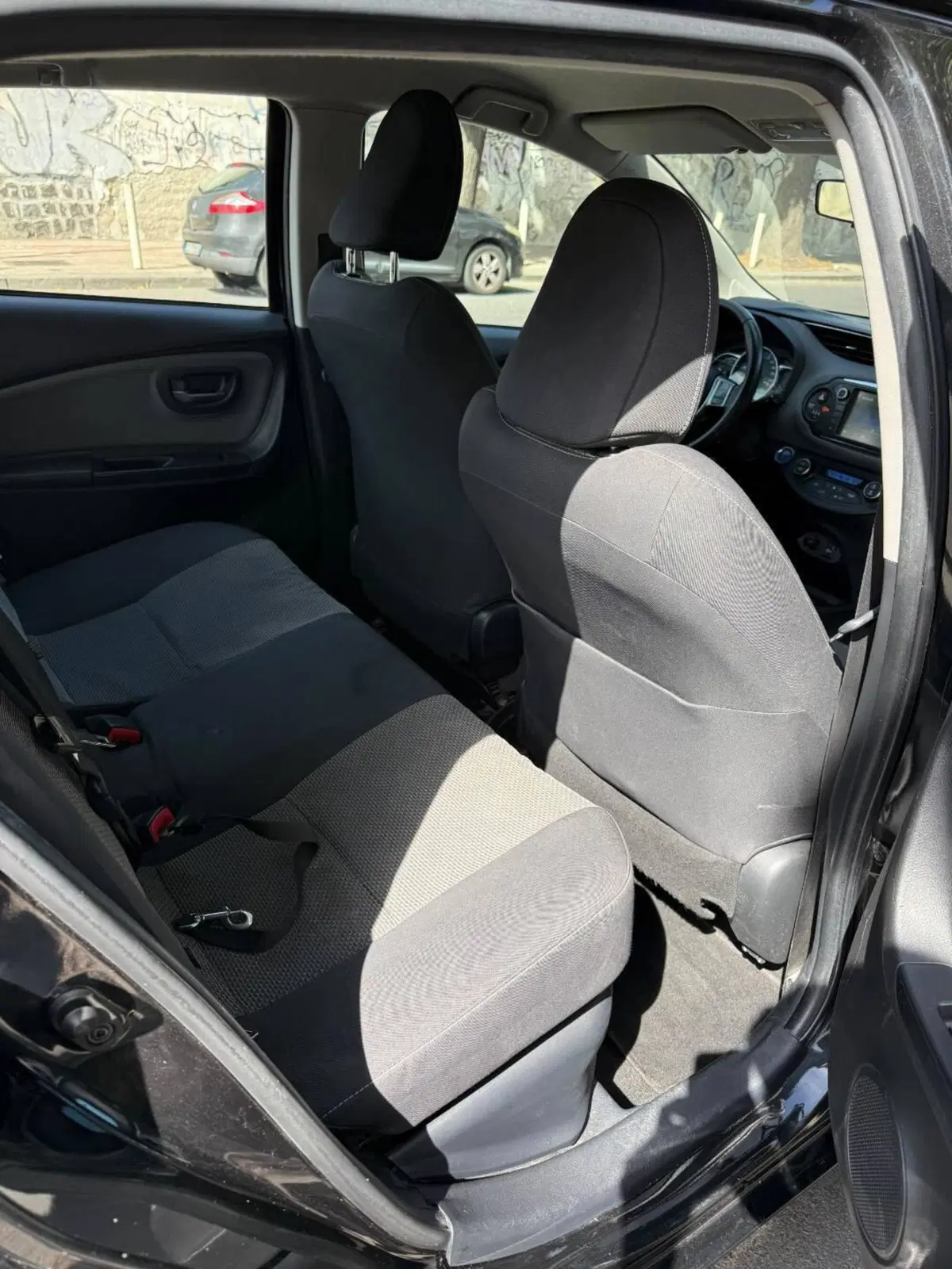 Toyota Yaris usata a Napoli (4)