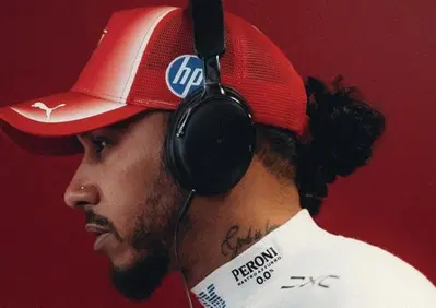 F1, “Il pedale è andato a vuoto”: incubo Hamilton a Madrid, poi la stoccata a Verstappen (“Era solo nervoso”)