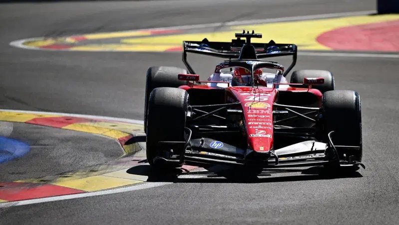 F1. 'Se rifacessi la gara farei la stessa cosa'. Leclerc incorona la strategia Ferrari a Madrid, ma c'è l'allarme penalità per il motore: 'Succederà'