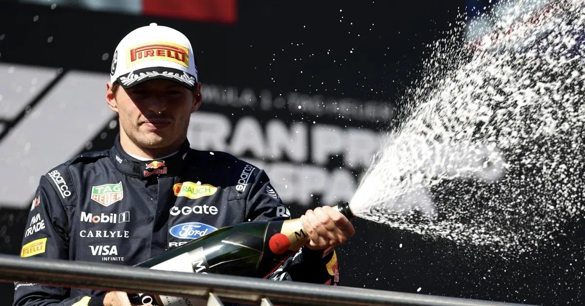 F1, 'La macchina è quella che è': Max Verstappen spiazza tutti dopo il 2° posto e svela cosa è successo con Hamilton in Curva 1