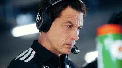 F1. 'Mi fa venire i capelli grigi!': Toto Wolff incorona Antonelli a Madrid e sprona Russell: 'Ha preso delle mazzate, ma si rialzerà'