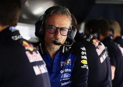 F1, Non potevamo vincere, ma la direzione è giusta: Mekies promuove la Red Bull al Madring