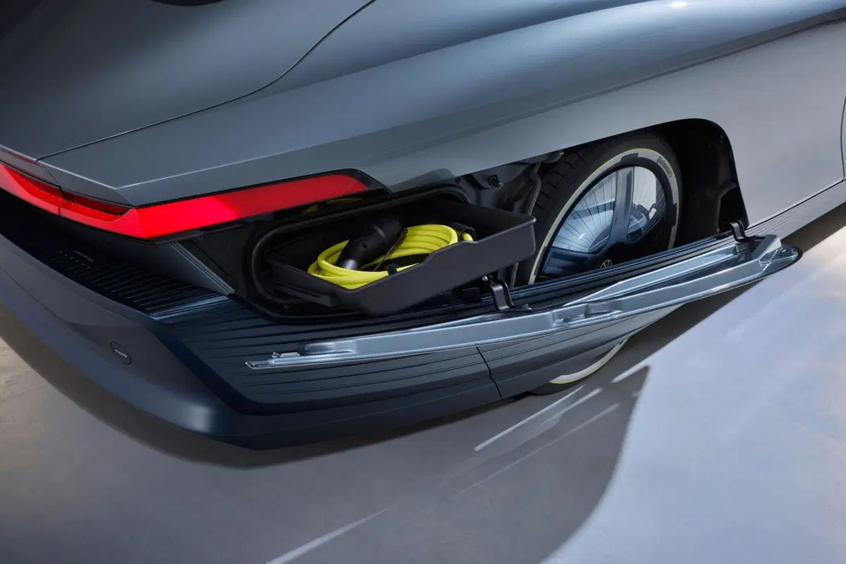 Da Wolfsburg a Vienna con un solo "pieno": Volkswagen Mission Efficiency riscrive le regole dell'aerodinamica (20)