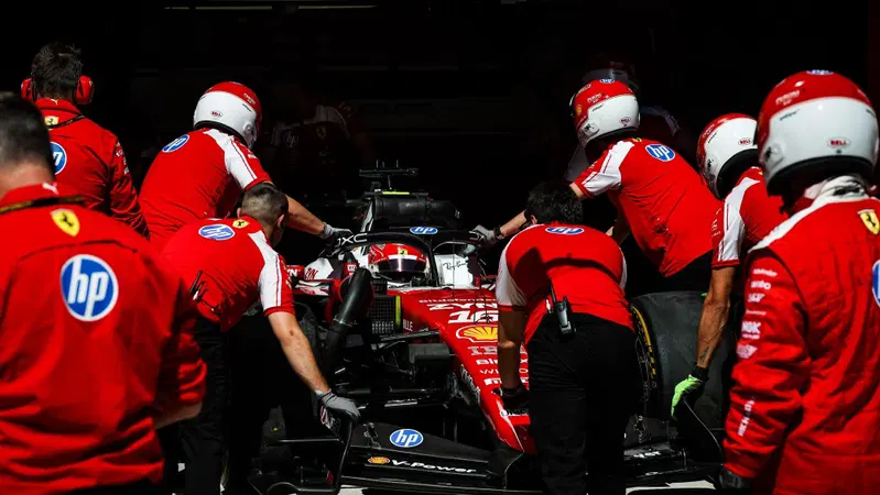 F1. Ferrari, 'L’80% del lavoro andrà sulla macchina del 2027': Vasseur allo scoperto. Ma resta il giallo del motore di Leclerc: ecco cosa sta succedendo a Maranello. Sarà penalità?