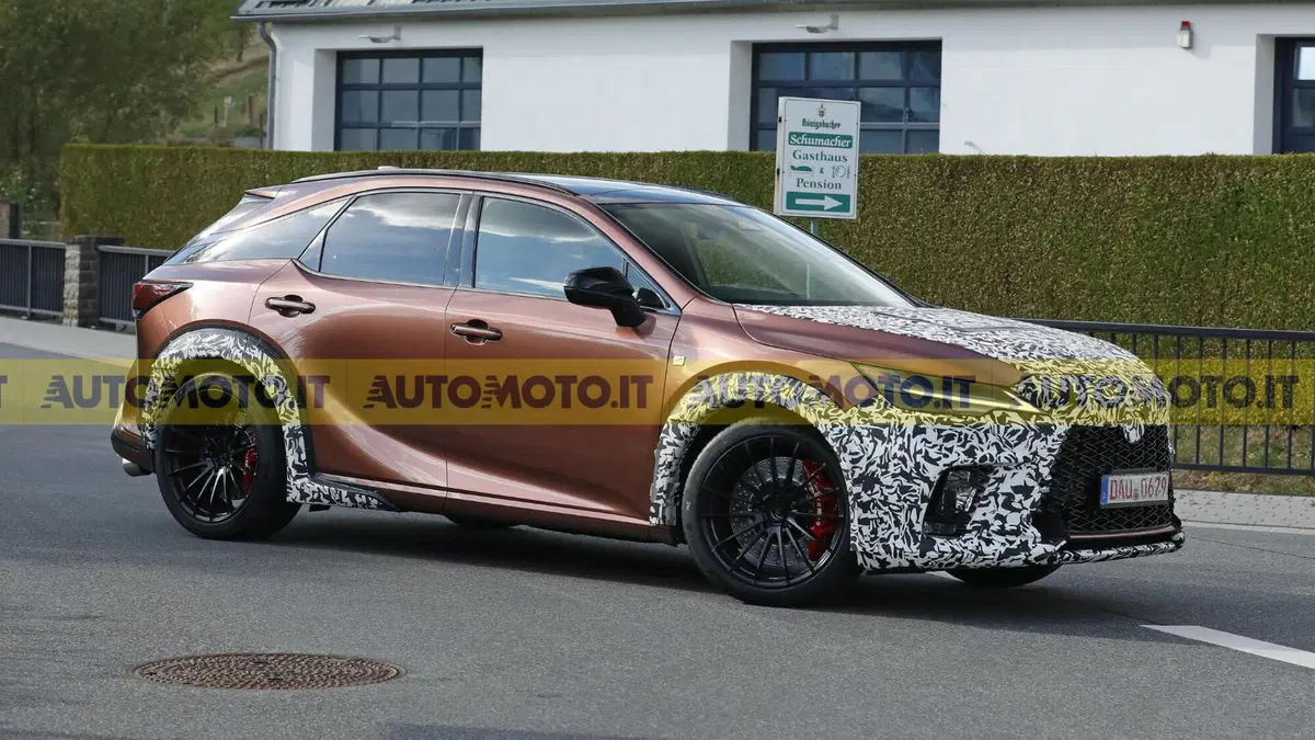 Lexus RX Morizo RR: Akio Toyoda presta il suo pseudonimo al SUV più estremo