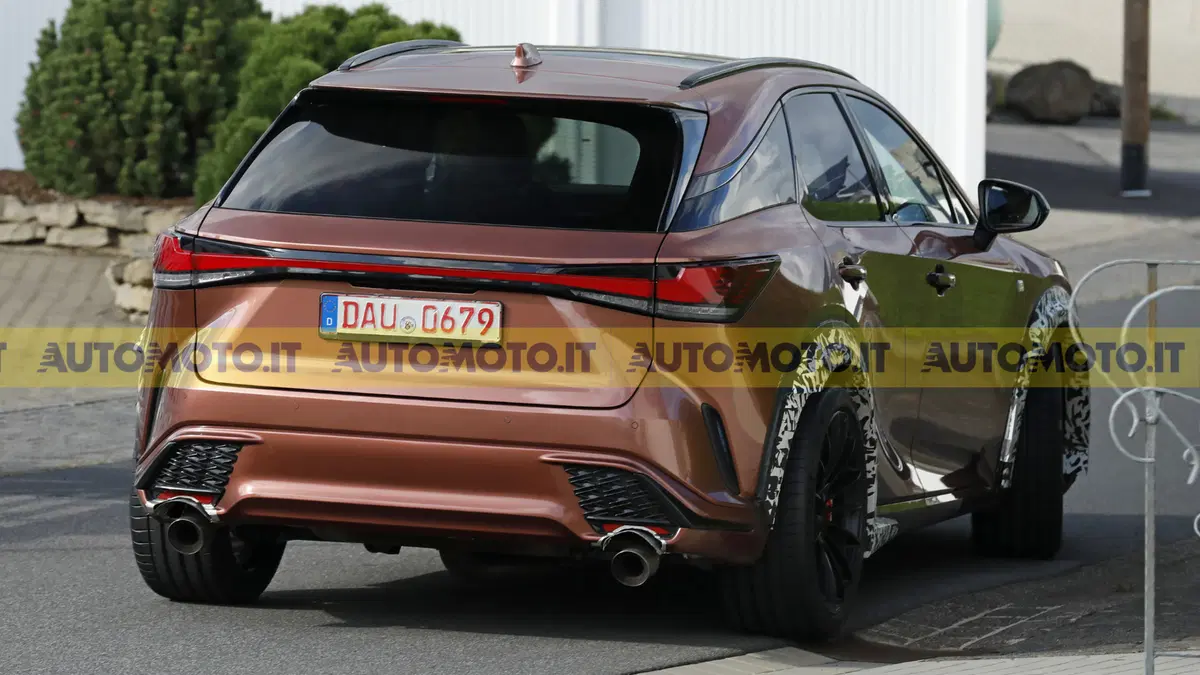 Lexus RX Morizo RR: Akio Toyoda presta il suo pseudonimo al SUV più estremo (9)
