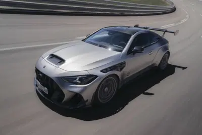 Mercedes-AMG CLE 646 Spezialanfertigung: torna il V8, ma solo per 30 fortunati