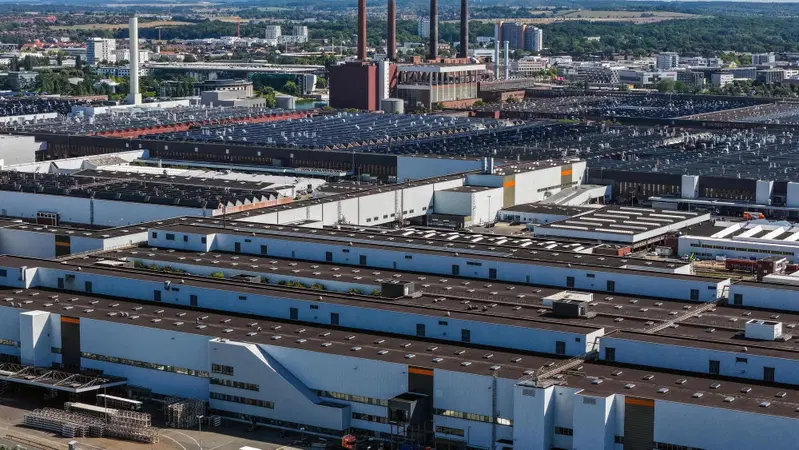Tensione a Wolfsburg: il sindacato convoca i vertici Volkswagen