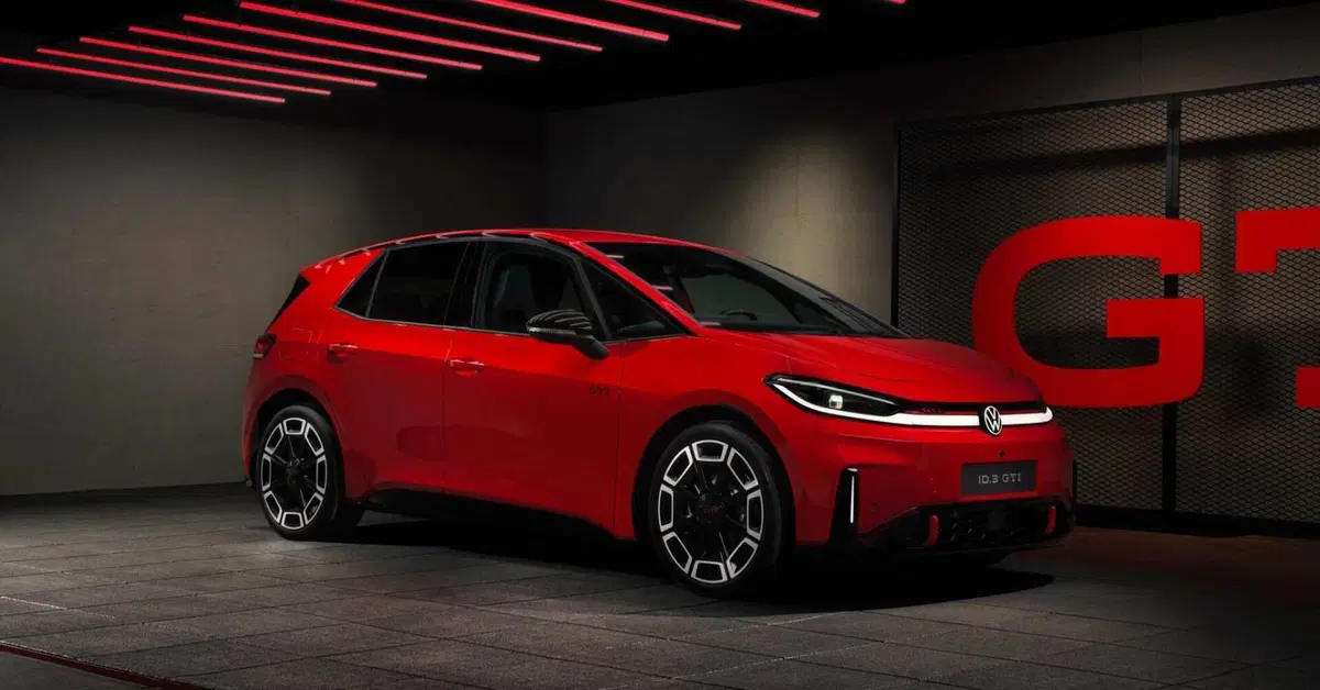 Volkswagen ID.3 GTI, la sigla più sacra diventa elettrica: 326 CV e un dettaglio che farà discutere (VIDEO)