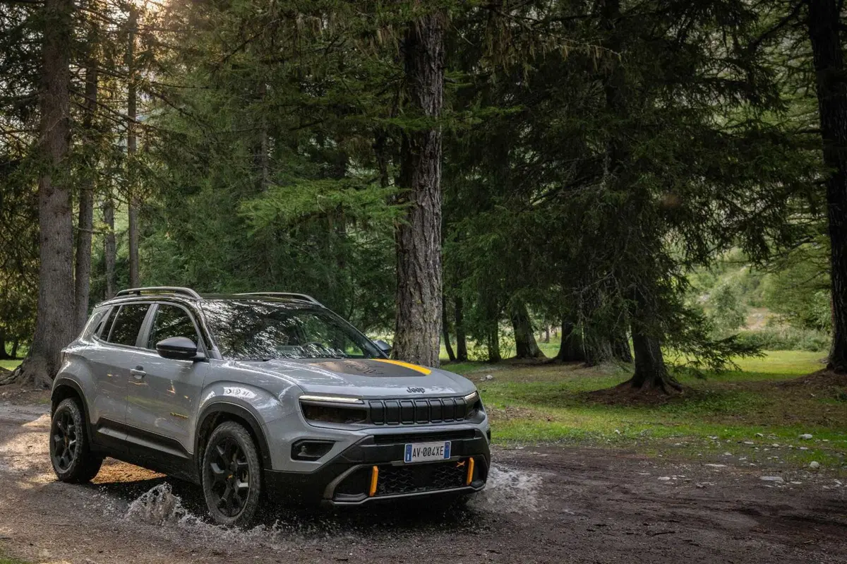 Nuova Jeep Avenger, il weekend del debutto: il SUV più venduto d'Italia si fa toccare con mano (2)