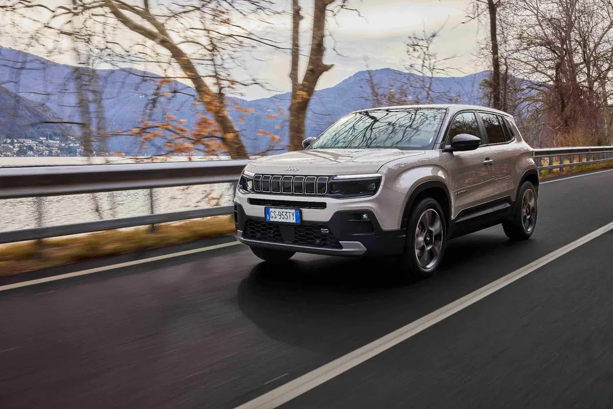Nuova Jeep Avenger, il weekend del debutto: il SUV più venduto d'Italia si fa toccare con mano (7)