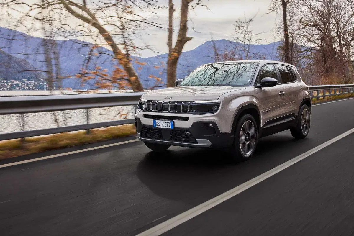 Nuova Jeep Avenger, il weekend del debutto: il SUV più venduto d'Italia si fa toccare con mano (9)