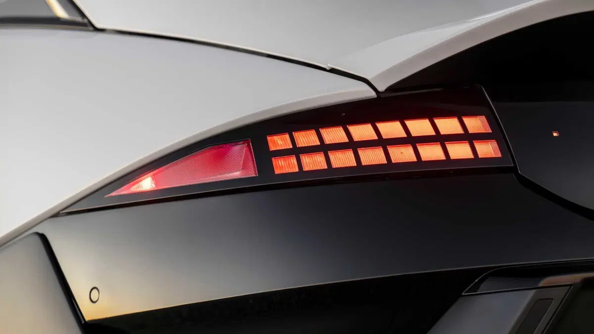 Hyundai Ioniq 6 N (2026-->>) (16)