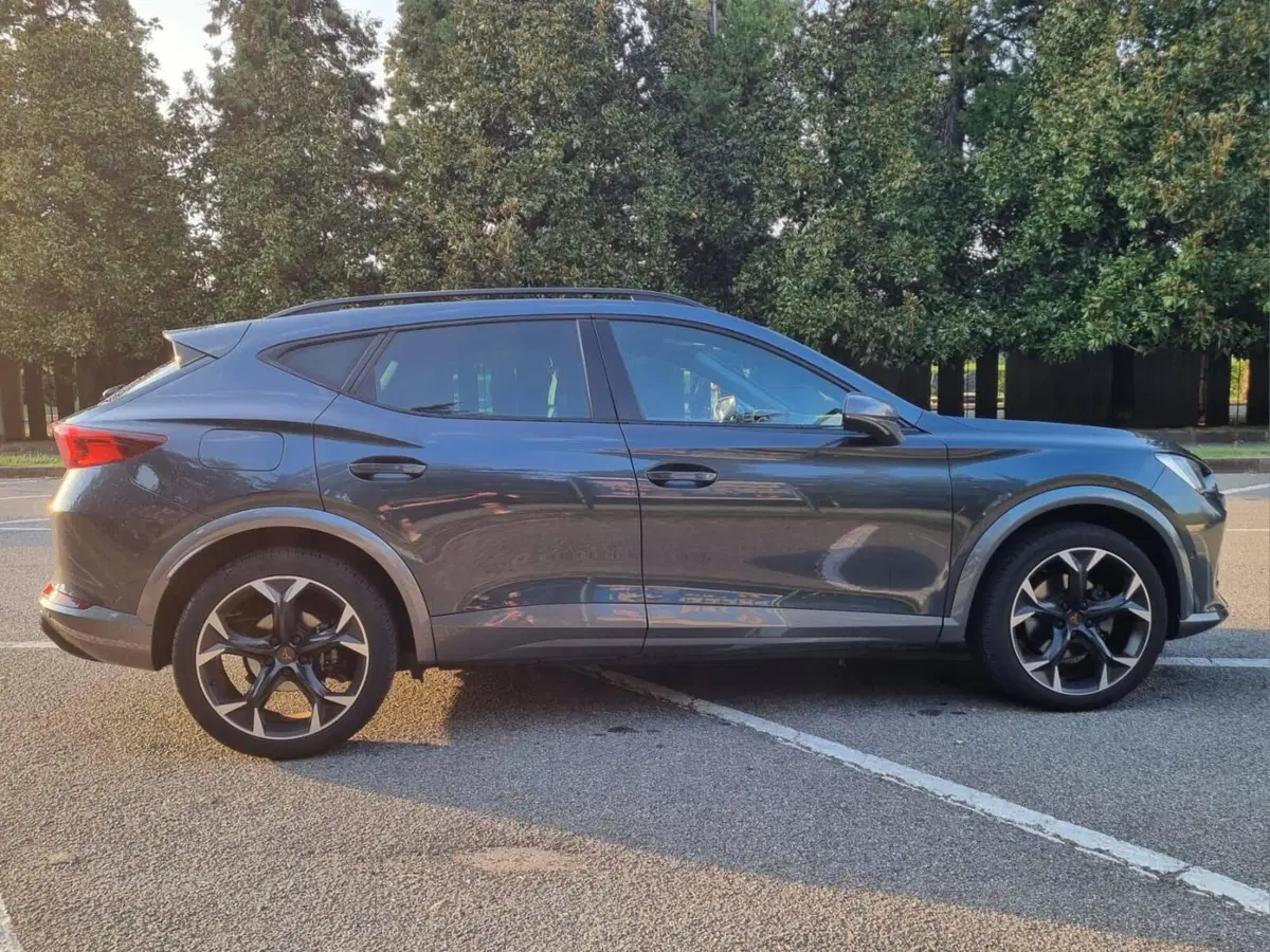 Cupra Formentor usata a Milano (7)