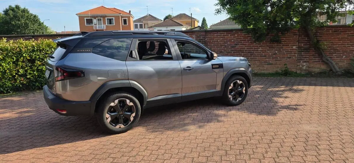 Dacia Bigster usata a Milano (3)