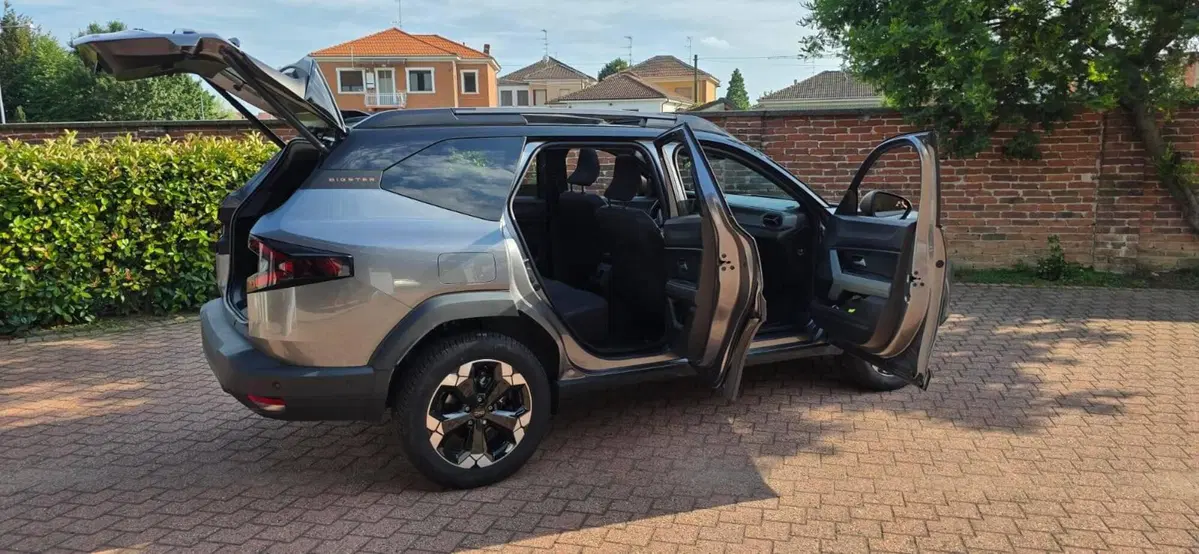 Dacia Bigster usata a Milano (4)
