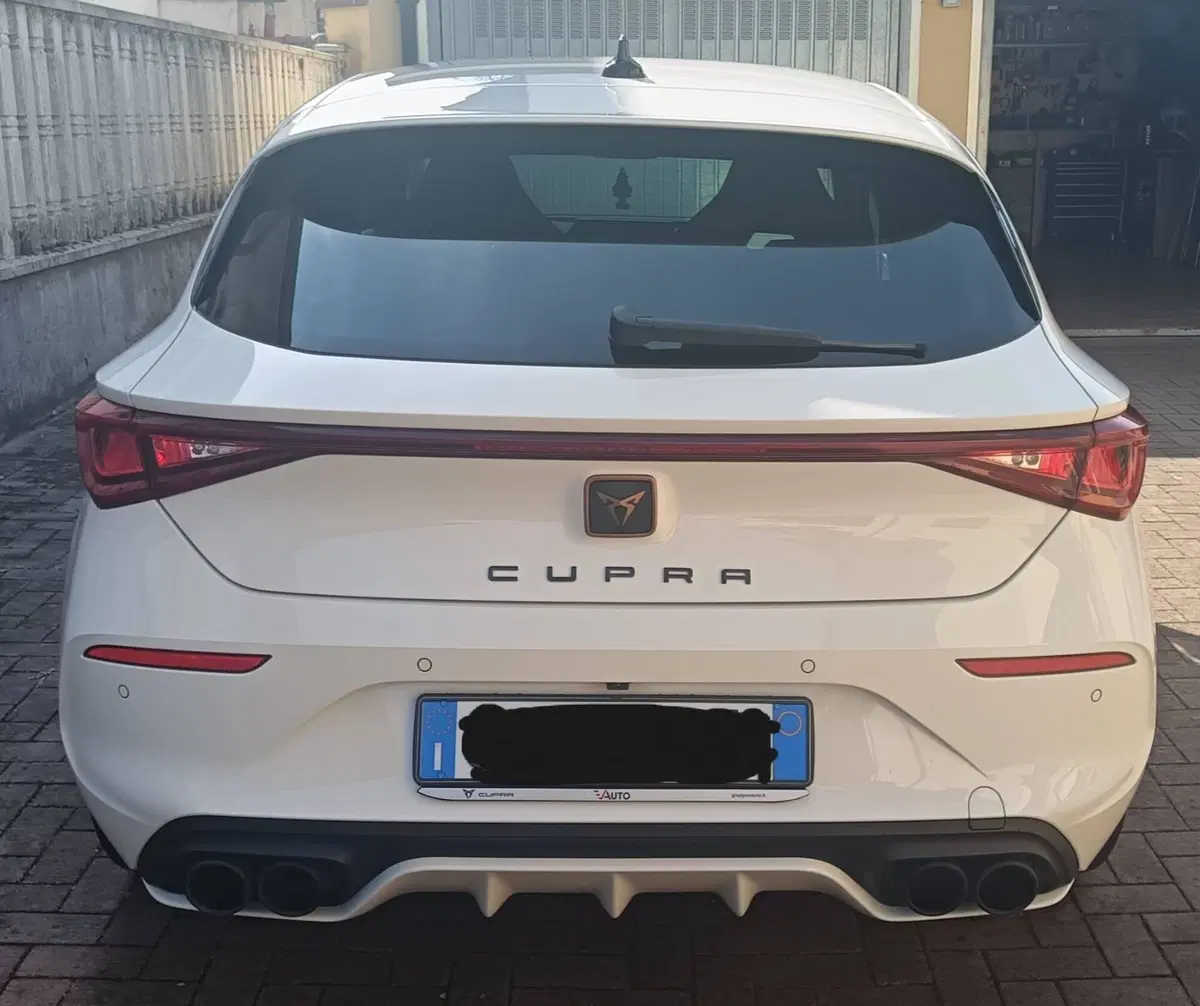 Cupra Leon usata a Pavia (5)