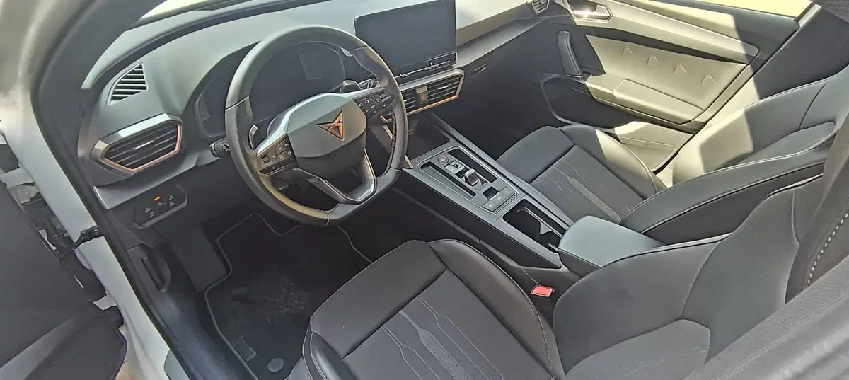 Cupra Leon usata a Pavia (7)