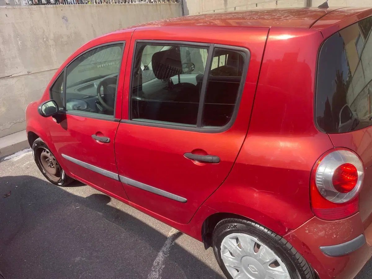 Renault Modus usata a Siracusa