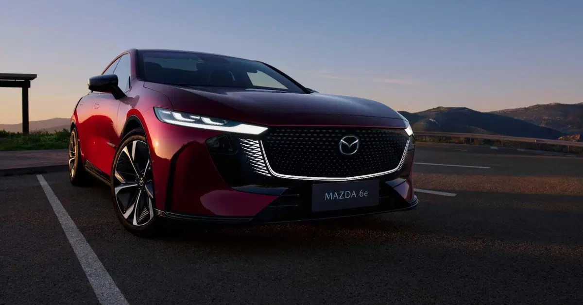 Mazda6e 2027: nuova batteria da 78 kWh, 560 km di autonomia e ricarica a 200 kW