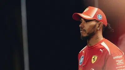F1, Tensioni e rumor in casa Ferrari? Hamilton rompe il silenzio: 'Ecco come stanno le cose' 