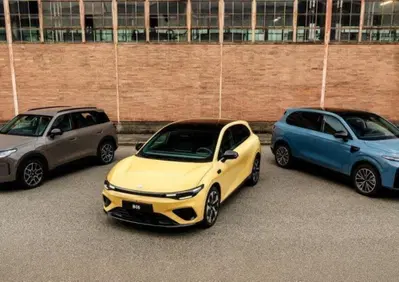 Leapmotor accende il terzo motore: le plug-in MM-i arrivano nel 2027
