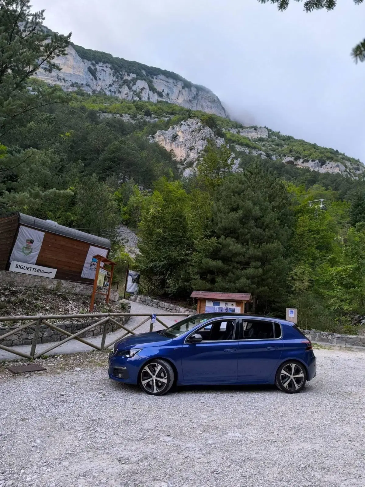 Peugeot 308 usata a Milano (4)