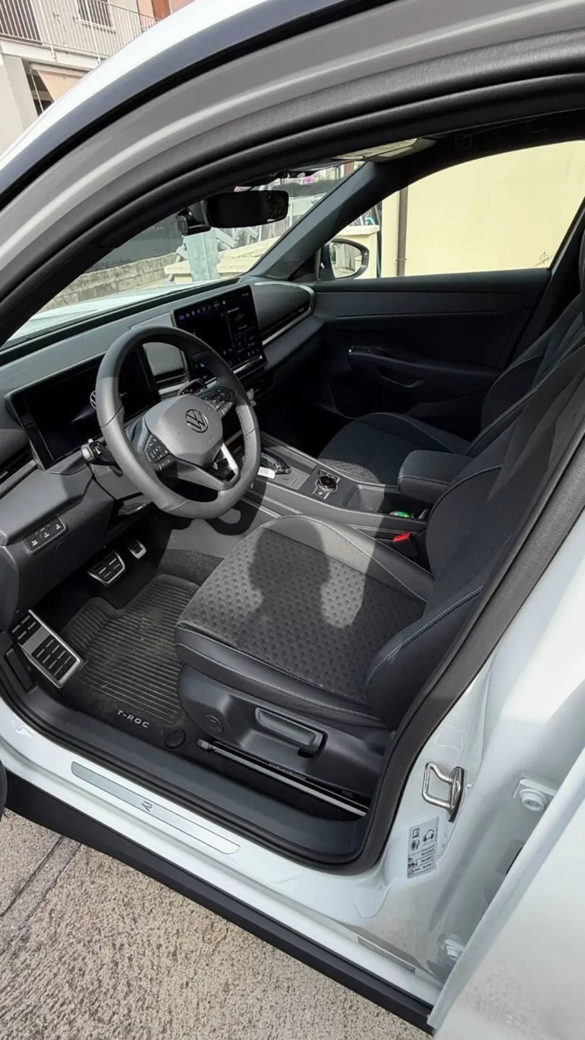 Volkswagen T-Roc usata a Brescia (6)