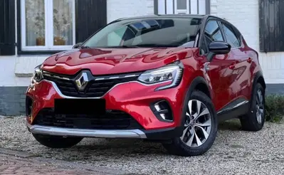 Renault Captur TCe 100 CV GPL FAP Intens del 2020 usata a Tivoli