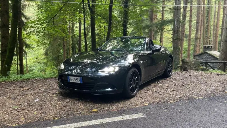 Mazda MX-5: con il Model Year 2027 è ora il Fiore all'Occhiello della generazione ND | Prova su strada