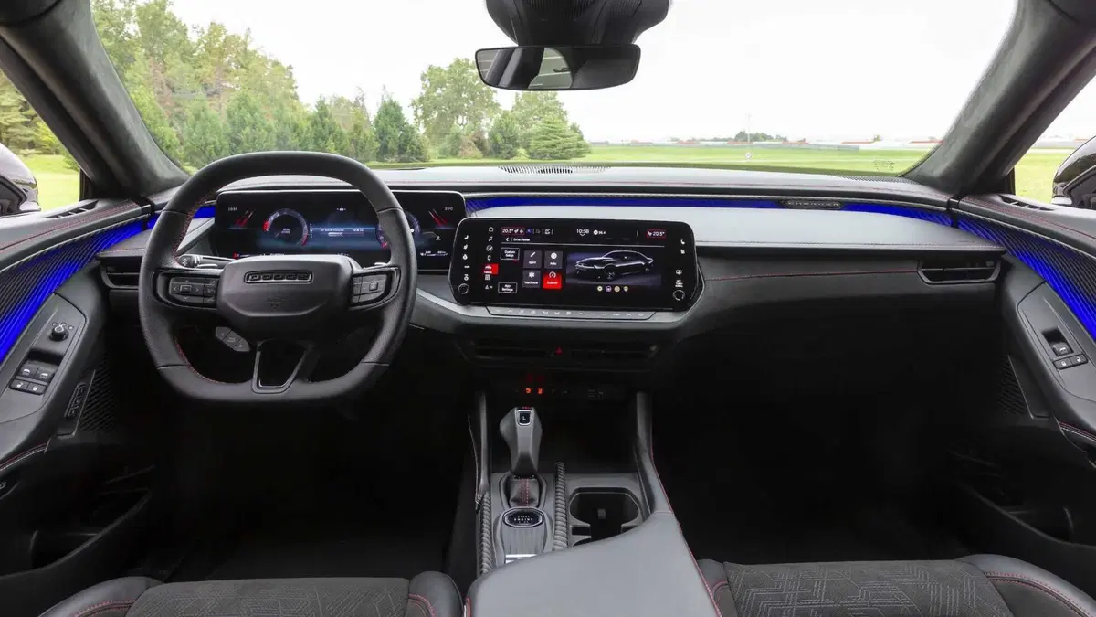 Dodge Charger (2026-->>) (11)