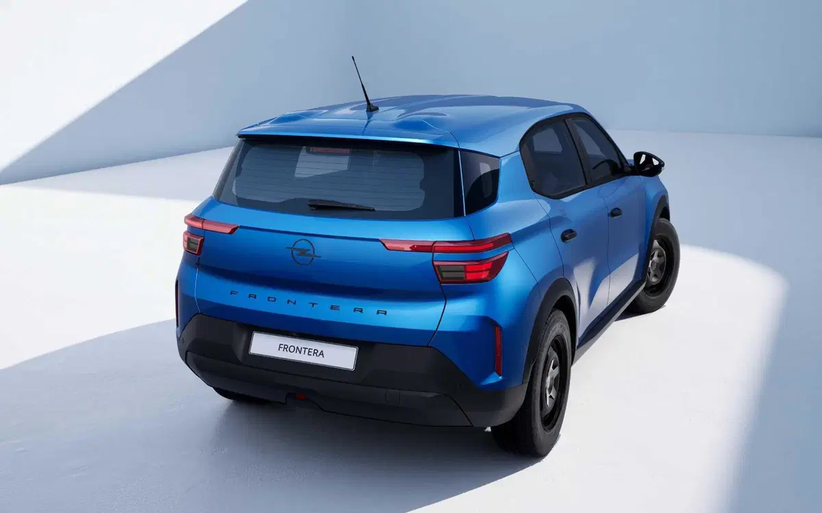 Opel Frontera, arriva il benzina 100 CV con cambio manuale: la versione Start apre la gamma al prezzo più basso di sempre