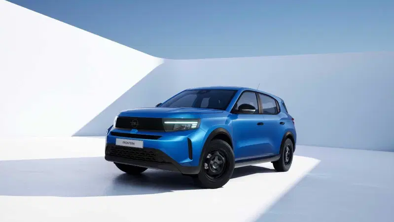 Opel Frontera, arriva il benzina 100 CV con cambio manuale: la versione Start apre la gamma al prezzo più basso di sempre