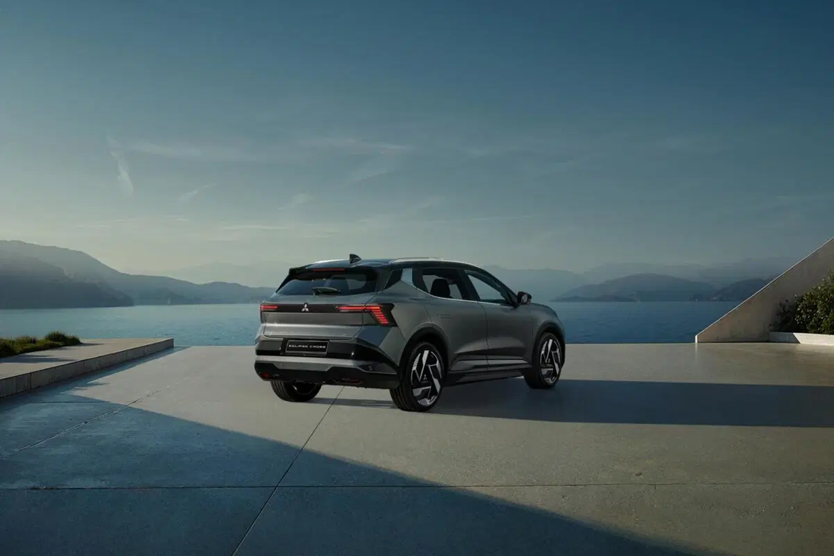 Mitsubishi Eclipse Cross elettrica, la cura delle batterie: più autonomia, ricarica più rapida e listino più basso (2)